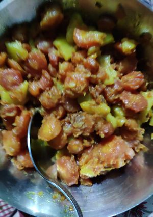 A picture of Aloo gajar sabji.