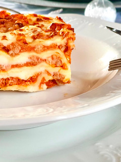A picture of Lasagna.
