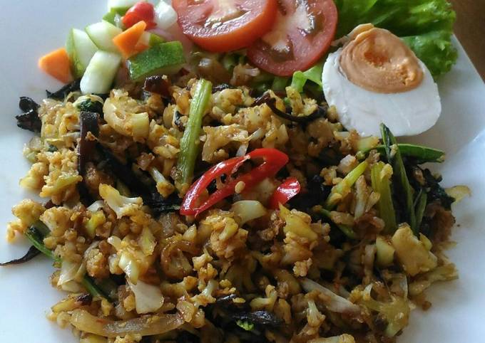 Resep Nasi goreng ala abang abang ketopad oleh MERLIN FRANCISCA - Cookpad