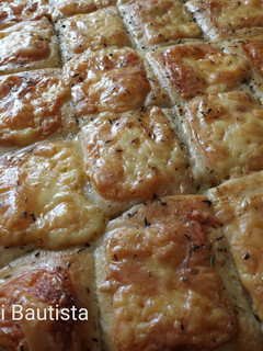 Una foto de Focaccia con queso