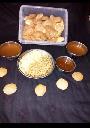 A picture of Pani puri.