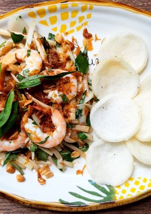 Hình của món Gỏi ngó sen tôm thịt.