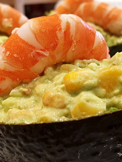 Una foto de Aguacates rellenos