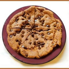 A picture of Chocolate chip pizza.