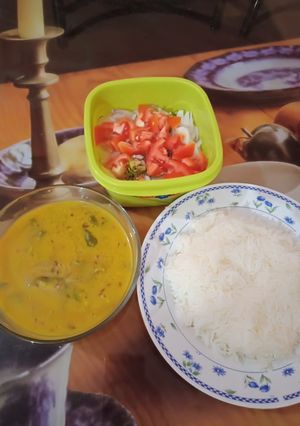 A picture of Moong masoor ki daal chawal.