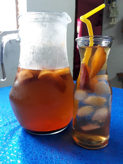 Una foto de Té frío de jengibre manzana y canela!