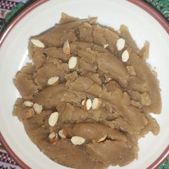 A picture of Aatte ka seera halwa.