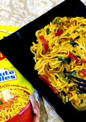 मिक्स वेज मैगी (Mix veg maggi recipe in hindi) रेसिपी मुख्य फोटो