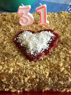 Una foto de Torta fácil manjar-nuez