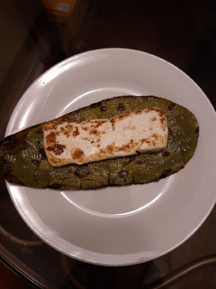 Una foto de Nopal con queso panela asado 🤤🤤