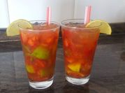 Una foto de mojito de fresa