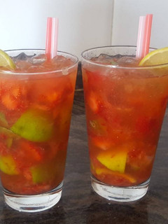 Una foto de Mojito de fresa natural