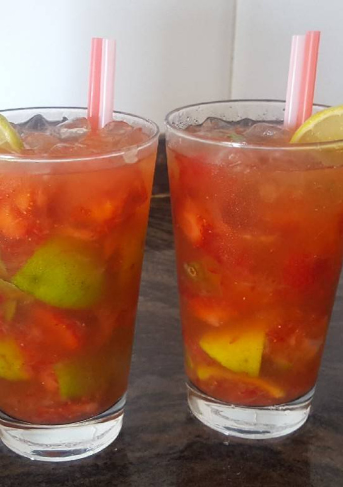 Una foto de Mojito de fresa natural