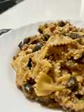 Farfalle con ragù di soia e melanzane 🍆🌱