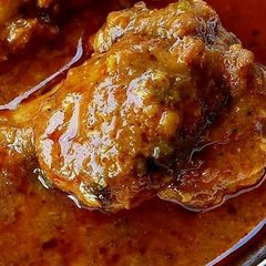 A picture of Chicken in Coconut Gravy.