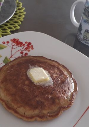 Una foto de Hot cake con nueces y almendras