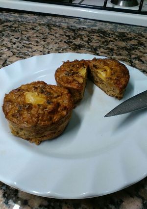 Una foto de Muffins de calabaza, remolacha y caballa