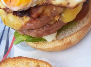 Una foto de Hamburguesa de queso azul