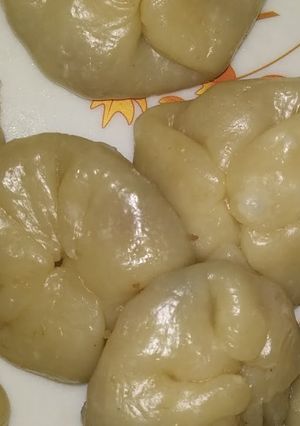 A picture of Vegetable momos.