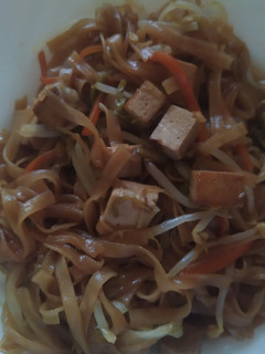 Una foto de Noodles veganos