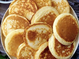 Tortitas americanas con banana y chocolate