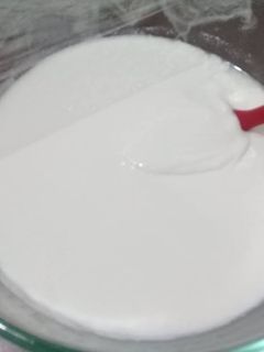 Una foto de Yogur. Horno de microondas