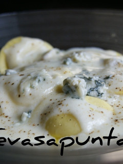 Una foto de Tortellini de queso