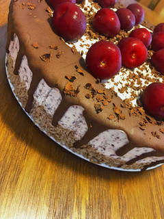 Stracciatella torta sütés nélkül recept fotója
