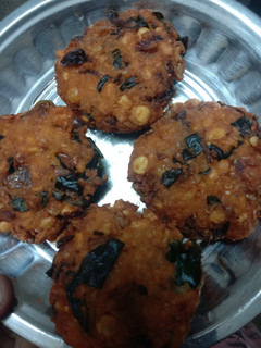 பருப்பு கீரை வடை செய்முறை முக்கிய புகைப்படம்