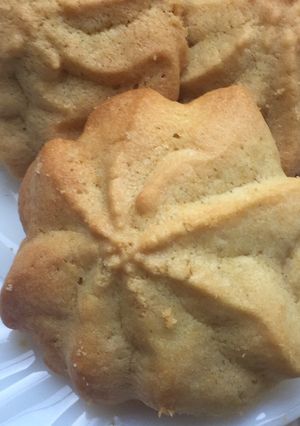 A picture of Butter cookies.