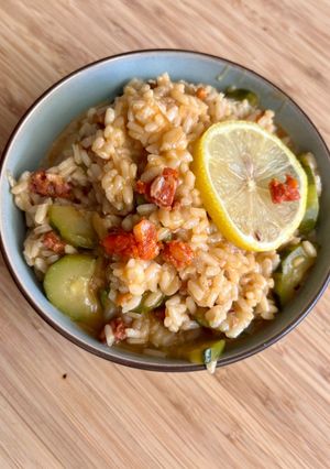 Une photo de Risotto courgette chorizo citron