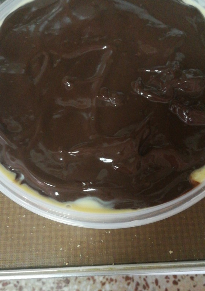 Una foto de Tarta de natillas con galleta sin gluten