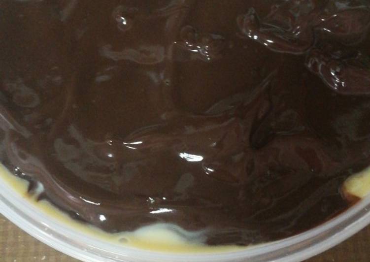 Tarta de natillas con galleta sin gluten