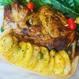 Épaule d’agneau aux pommes de terre fondante
