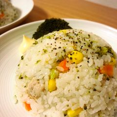 Easy cook! Chicken and vegetables pilaf A picture of Easy cook! Chicken and vegetables pilaf.