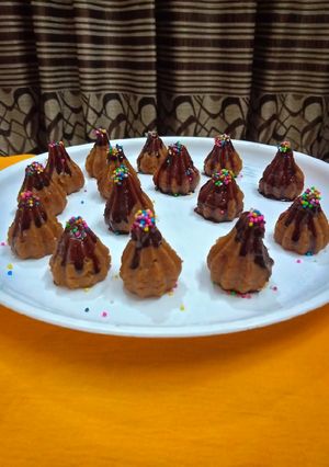 A picture of Lava chocolate biscuit modak.