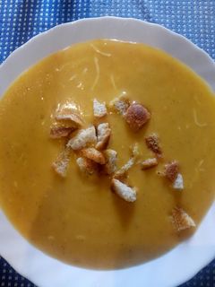 Una foto de Crema de calabaza con un toque picante
