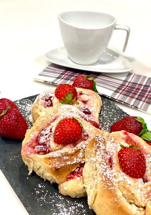 Φωτογραφία της συνταγής Strawberry & cheesecake rolls