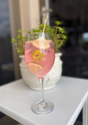 A picture of ❤️ Pink Lemon Rose ❤️.