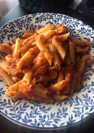 Una foto de Macarrones con atún