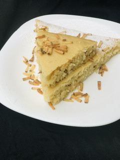 A picture of Basbausa (semolina cake).