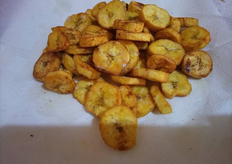 Plantain (banana fries)