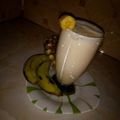 Banana shakes A picture of Banana shakes.