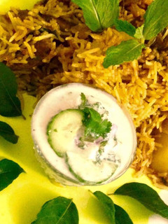 A picture of Signature Memoni Akni (Pulao).