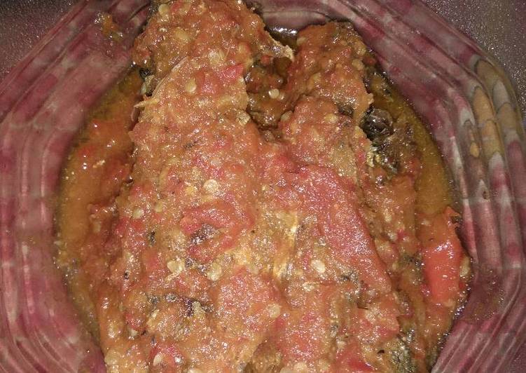 Resep Ikan Selar Bumbu Balado, Bisa Manjain Lidah