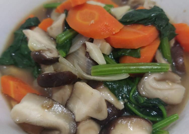 Resep Tumis sayuran dan jamur Shitake saos tiram yang Menggugah Selera