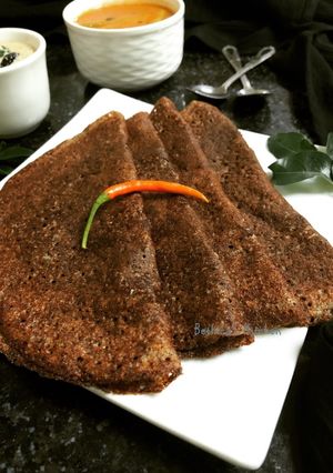 A picture of Quinoa Dosa.