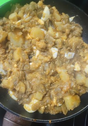 Una foto de Judías verdes revuelto con patatas y huevo