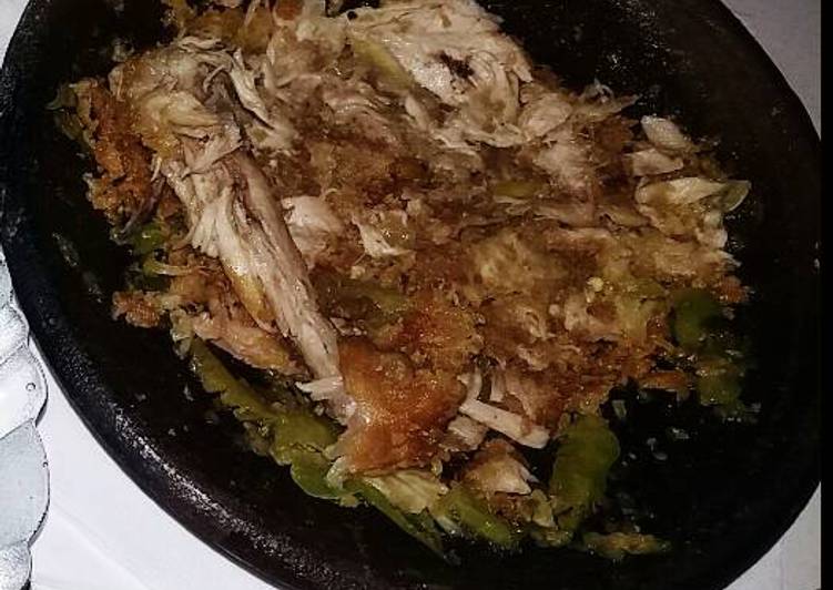 Ayam di penyet penyet