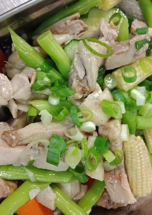 鹹水雞（電鍋料理） 的食譜成品照片